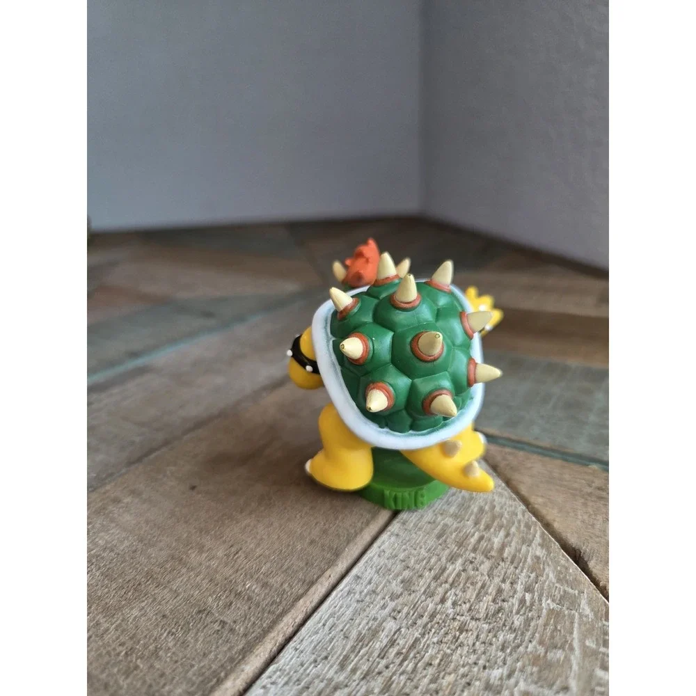Nintendo Super Mario Chess Collectors Piece Figure‎ Bowser King Cake Top